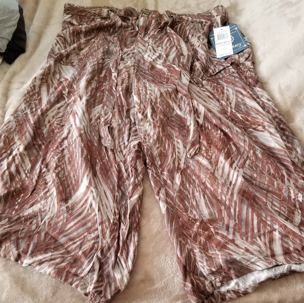 Wide leg capris